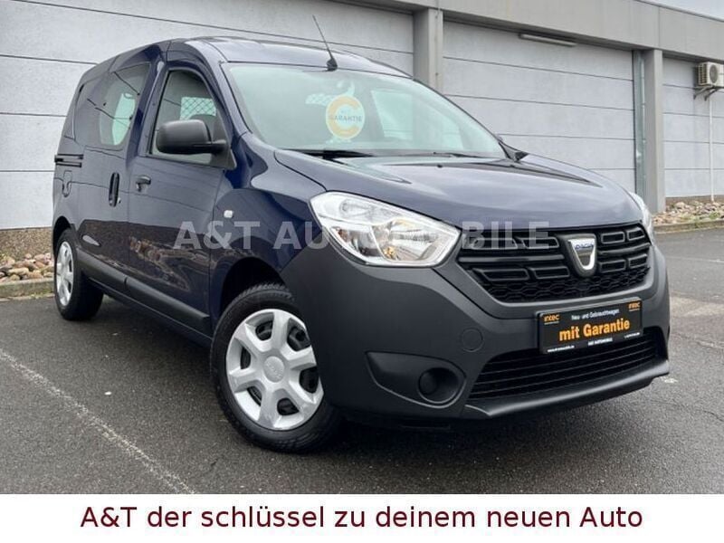 Blau Gebraucht 2019 Dacia Dokker Express Comfort Van | 11.990 € (Teuer) - Bild 1/4