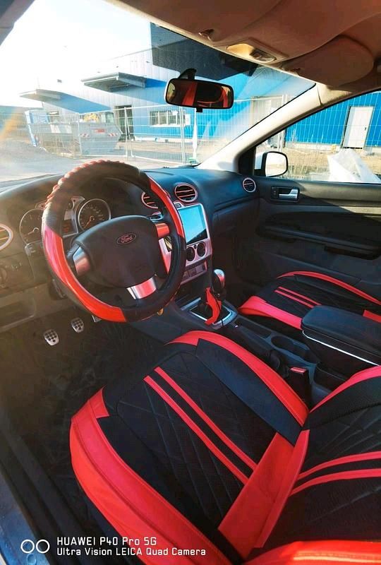 Second-hand Ford Focus 104 CP (76 kW) 2010 Alb Coupe