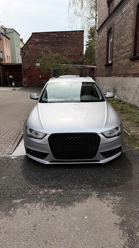 Gebraucht Audi A4 136 PS (100 kW) 2014 Silber Kombi