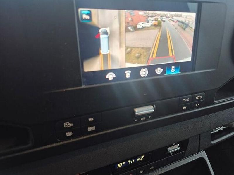 Gebraucht Mercedes Sprinter 155 PS (114 kW) 2021 Arktikweiss Van