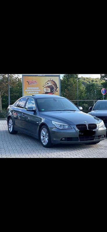 Gebraucht BMW 525 218 PS (160 kW) 2006 Grau Limousine