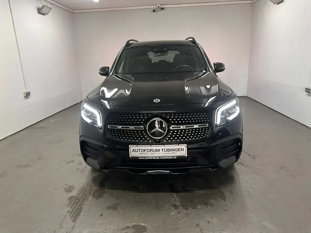 Gebraucht Mercedes GLB220 AMG line 190 PS (139 kW) 2023 Kosmosschwarz SUV