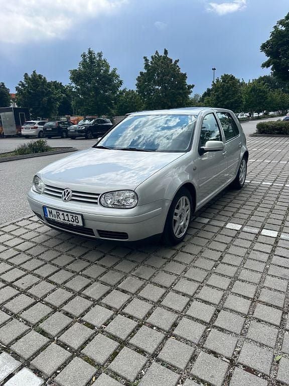 Silber Gebraucht 1999 VW Golf IV Highline Limousine | 5.600 € (Etwas zu teuer) - Bild 1/4