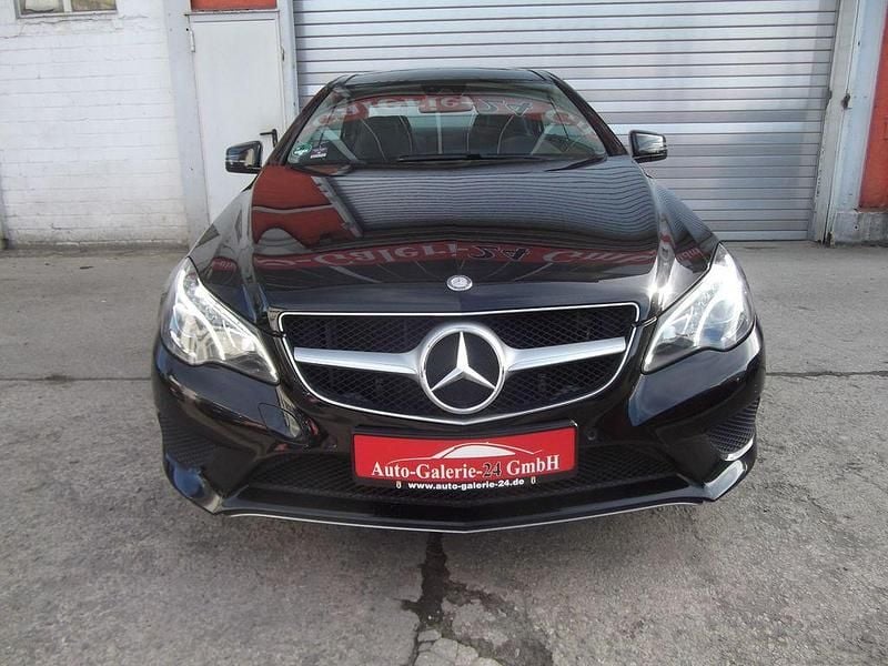 Gebraucht Mercedes E250 204 PS (150 kW) 2013 Schwarz Coupé