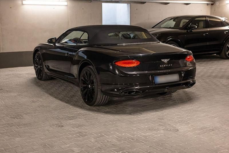 Gebraucht Bentley Continental GT Convertible 659 PS (484 kW) 2022 Schwarz Cabrio