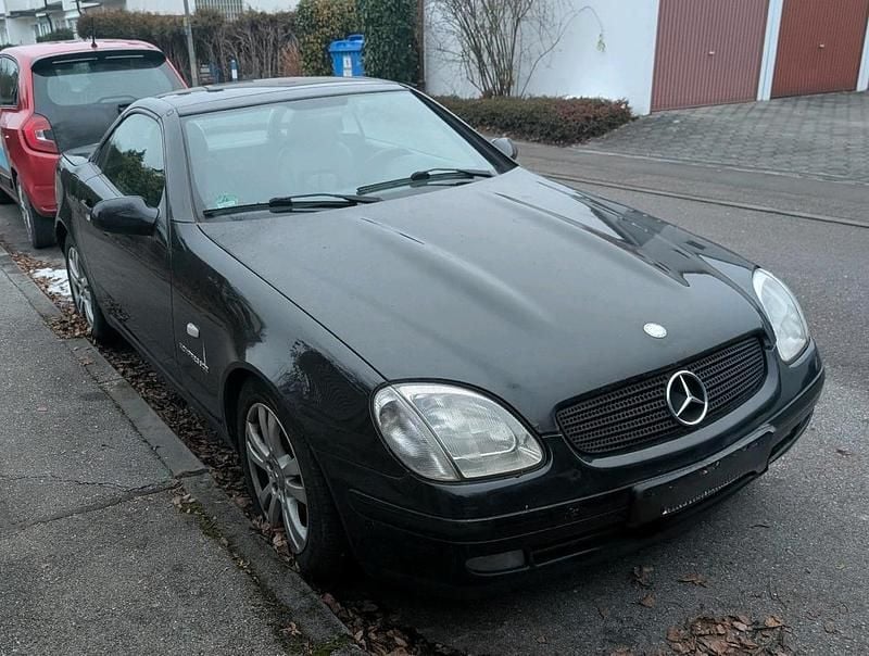Gebraucht Mercedes SLK230 193 PS (141 kW) 1999 Schwarz Cabrio