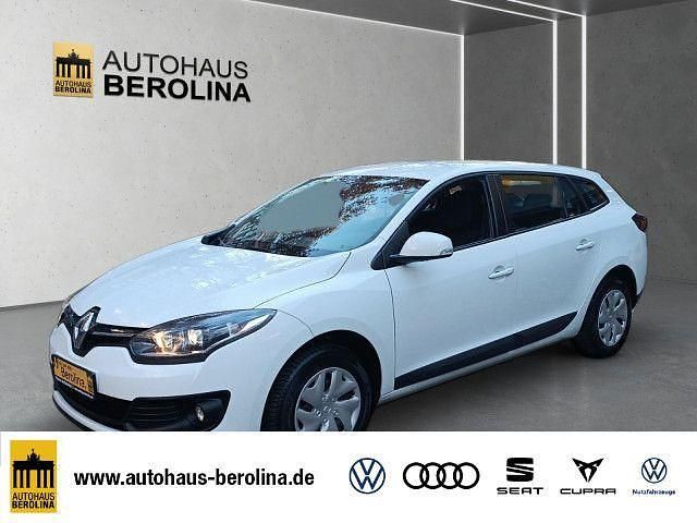 Weiß Gebraucht 2016 Renault Mégane III Authentique Limousine | 8.888 € (Teuer) - Bild 1/4