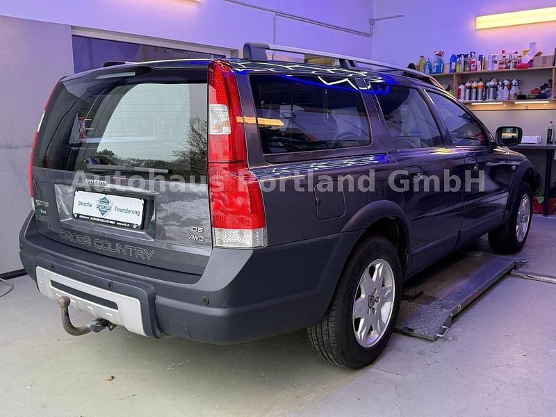 Gebraucht Volvo XC70 Kinetic 185 PS (136 kW) 2005 Grau Kombi