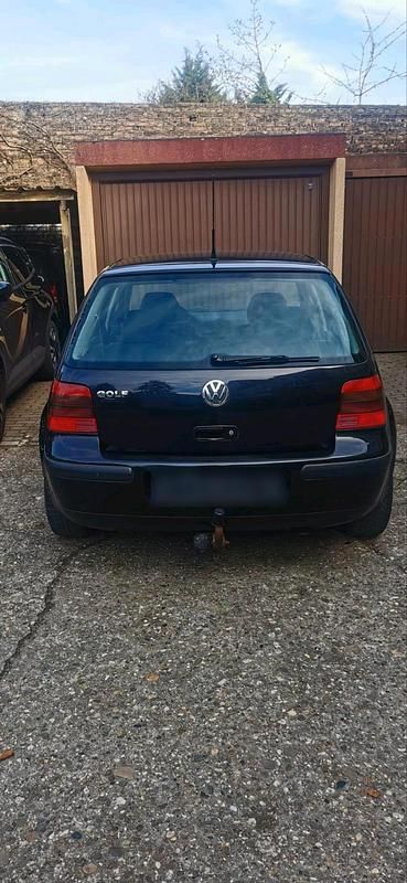 Second-hand VW Golf IV 75 CP (55 kW) 2000 Negru Berlinǎ