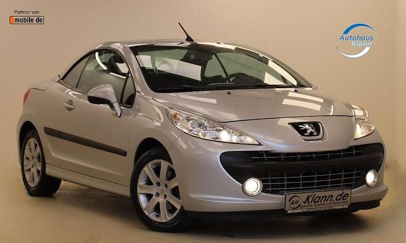 Gris aluminium (metallic) Gebraucht 2007 Peugeot 207 CC Sport Cabrio | 9.749 € - Bild 1/4