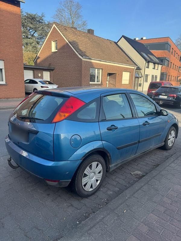 Gebraucht Ford Focus Ambiente 75 PS (55 kW) 2001 Blau Kombi
