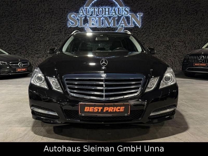 Gebraucht Mercedes E220 170 PS (125 kW) 2011 Schwarz Kombi