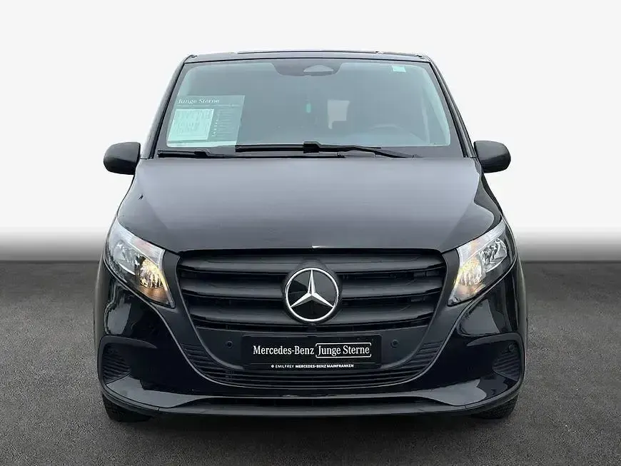 Gebraucht Mercedes Vito 163 PS (119 kW) 2025 Schwarz Van