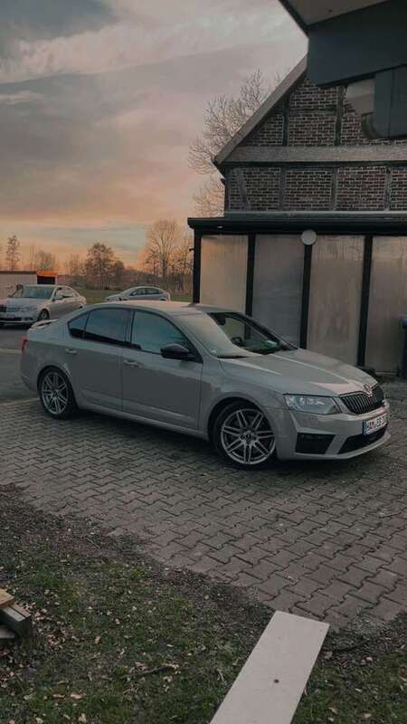 Grau Gebraucht 2013 Skoda Octavia RS Limousine | 14.500 € (Guter Preis) - Bild 1/3
