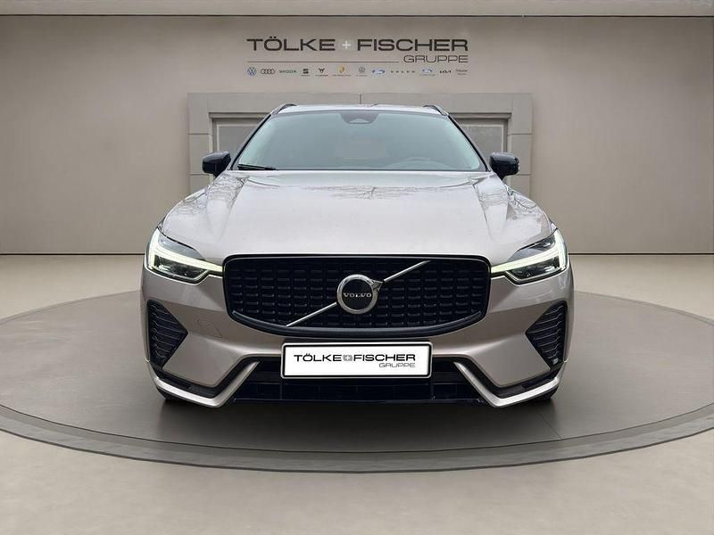 Gebraucht Volvo XC60 Plus 197 PS (144 kW) 2023 Bright dusk / (metallic) SUV