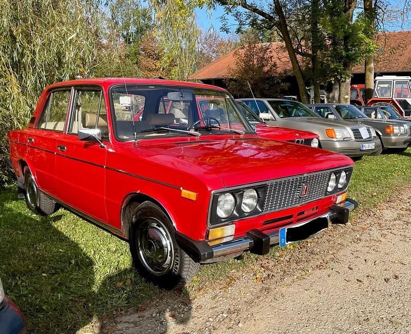 Gebraucht Lada 2106 75 PS (55 kW) 1982 Rot Limousine