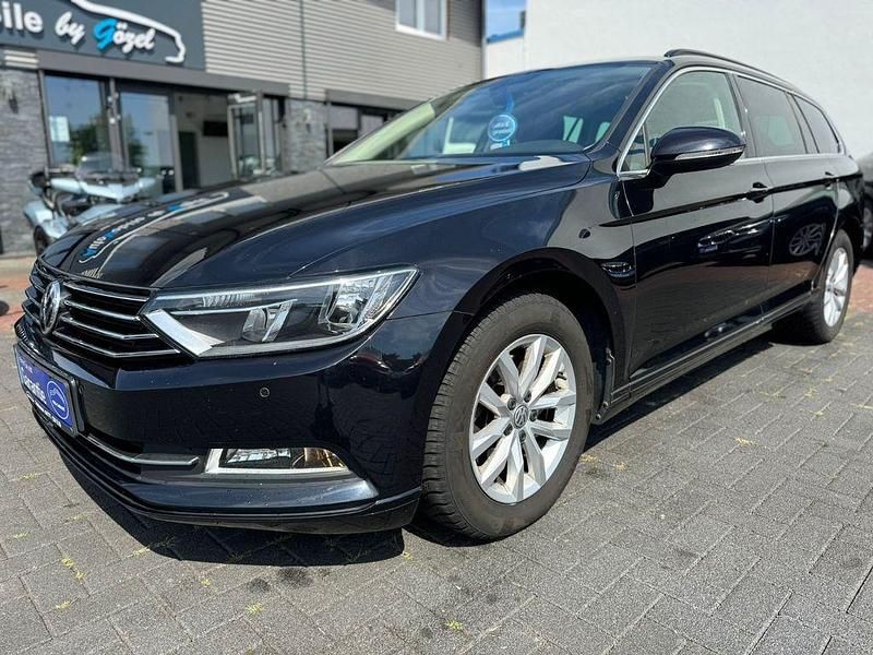 Schwarz Gebraucht 2016 VW Passat Comfortline Kombi | 13.990 € (Guter Preis) - Bild 1/4