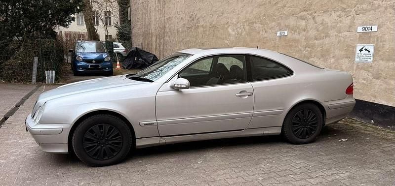 Gebraucht Mercedes CLK200 Elegance 163 PS (119 kW) 2002 Grau Coupé