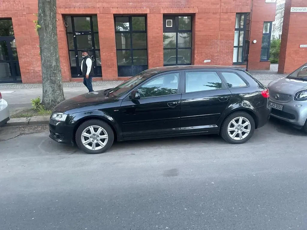 Second-hand Audi A3 Ambiente 125 CP (91 kW) 2008 Negru Hatchback