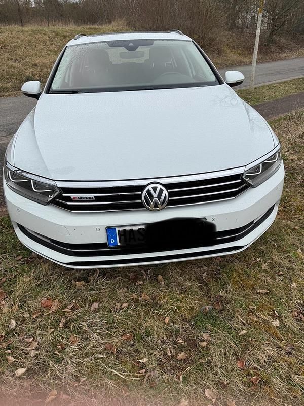 Weiß Gebraucht 2016 VW Passat Kombi | 10.650 € (Superpreis) - Bild 1/4