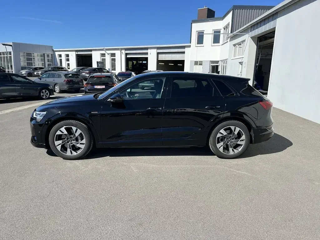 Gebraucht Audi e-tron S-Line 300 kW (408 PS) 2022 Schwarz SUV