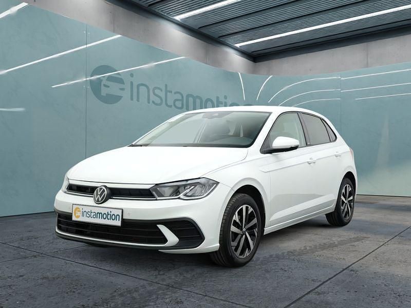 Weiß Gebraucht 2024 VW Polo Limousine | 22.249 € (Fairer Preis) - Bild 1/4