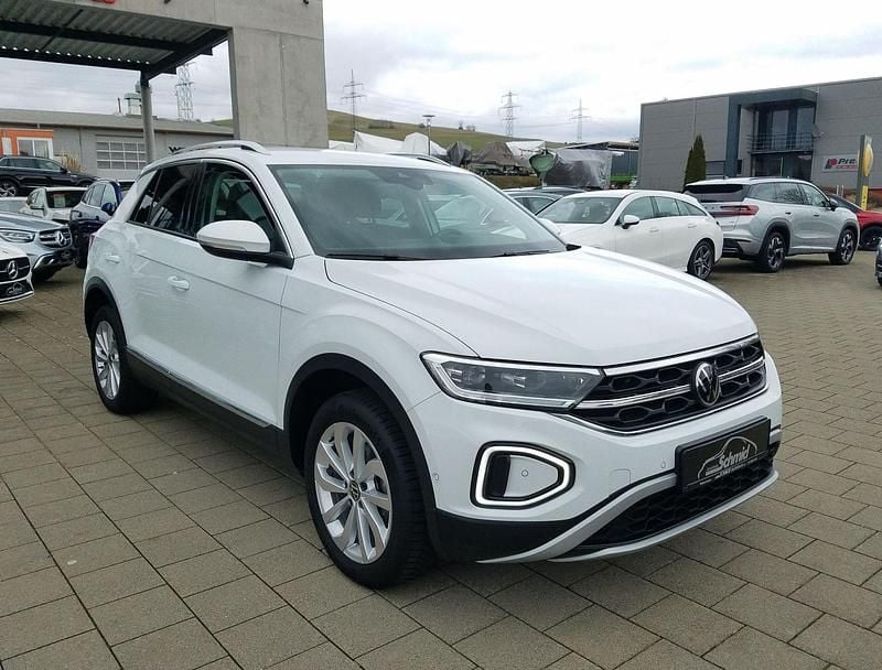 Gebraucht VW T-Roc Style 150 PS (110 kW) 2025 Pure white uni SUV