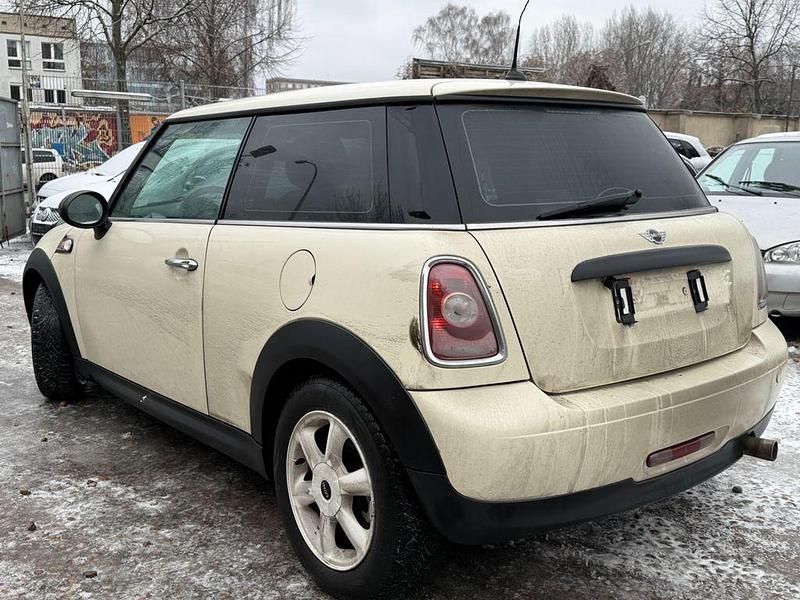 Usado Mini ONE 75 HP (55 kW) 2010 Bege Citadino