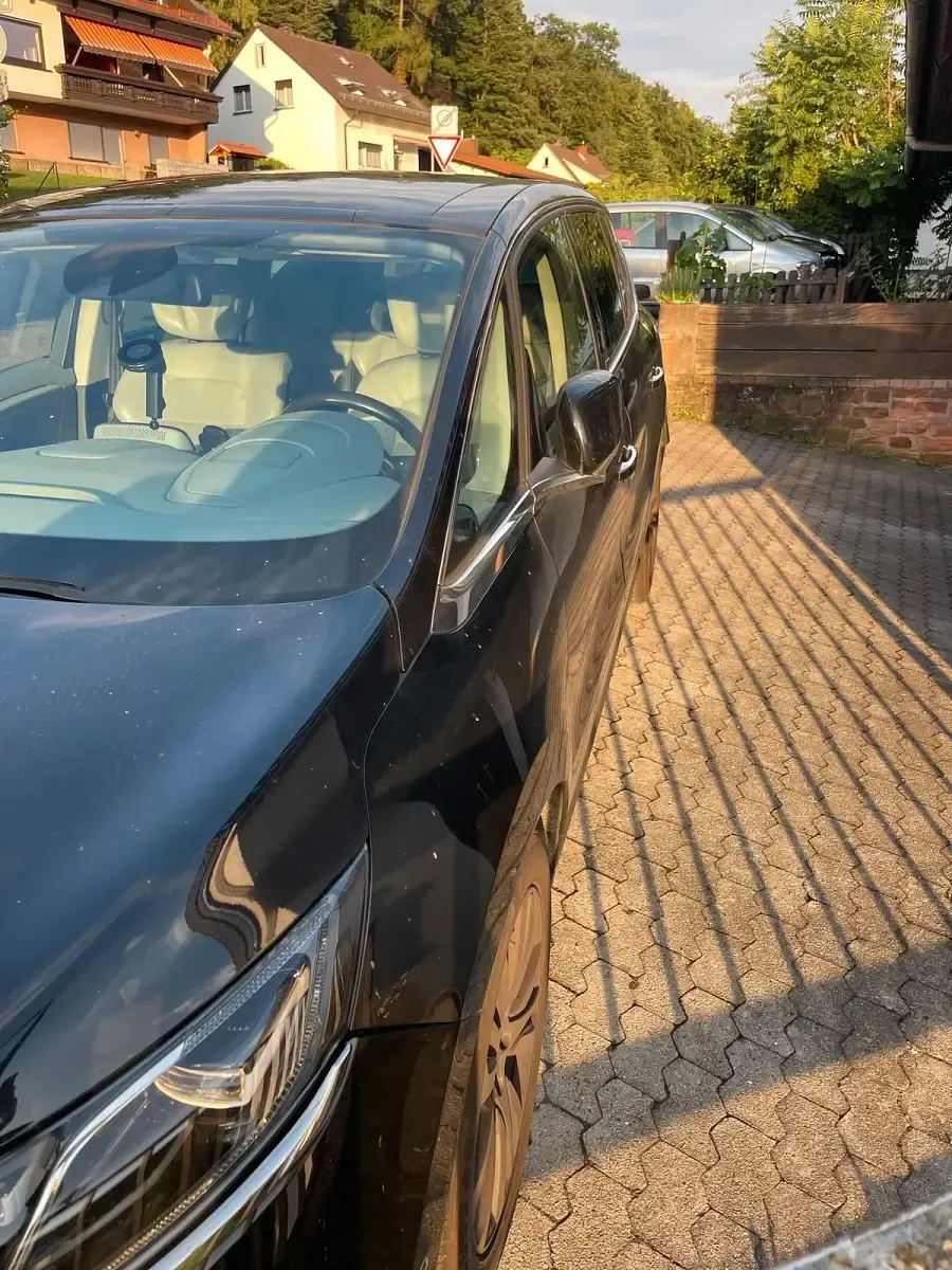 Gebraucht Renault Espace Initiale Paris 163 PS (119 kW) 2015 Schwarz Van / Kleinbus