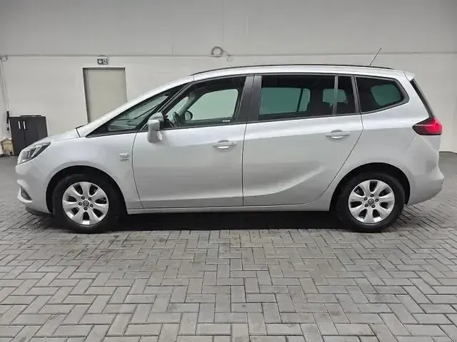 Gebraucht Opel Zafira Tourer Active 140 PS (102 kW) 2016 Silber Van / Kleinbus