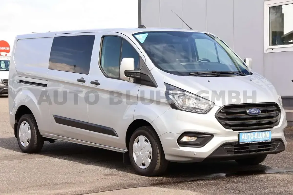 Gebraucht Ford Transit Custom 131 PS (96 kW) 2021 Polarsilber Van / Kleinbus