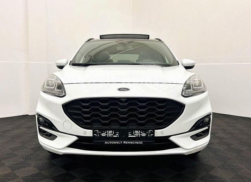 Gebraucht Ford Kuga ST-Line 151 PS (111 kW) 2022 Weiß SUV