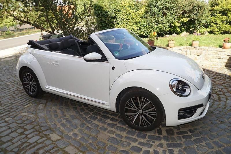 Weiß Gebraucht 2018 VW Beetle Sound Cabrio | 18.450 € (Fairer Preis) - Bild 1/4