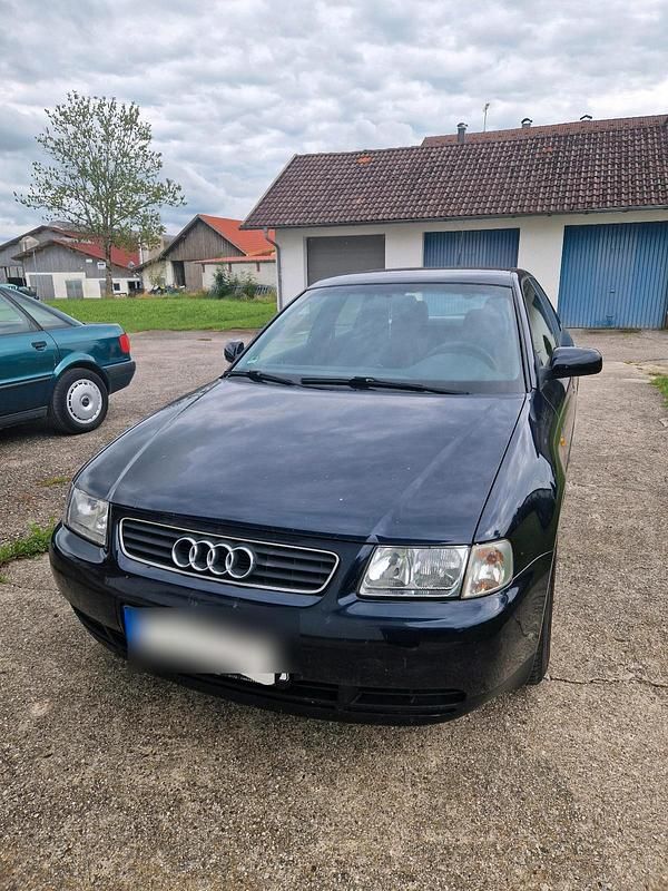Blau Gebraucht 1999 Audi A3 Kleinwagen | 750 € (Superpreis) - Bild 1/4