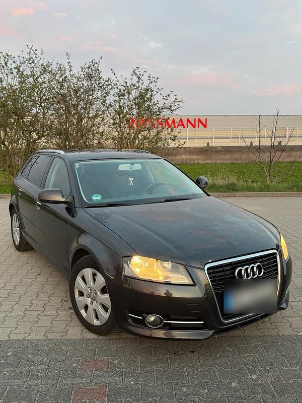Gebraucht Audi A3 Sportback 125 PS (91 kW) 2011 Andere farben Kleinwagen