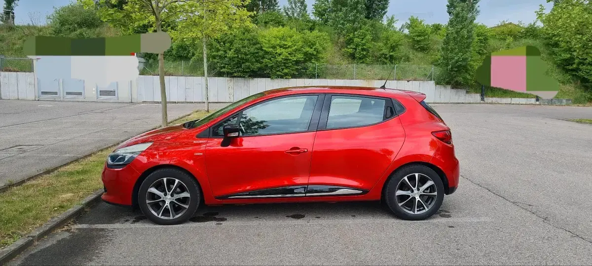 Używany Renault Clio IV LIMITED 75 KM (55 kW) 2016 Andere farben Hatchback