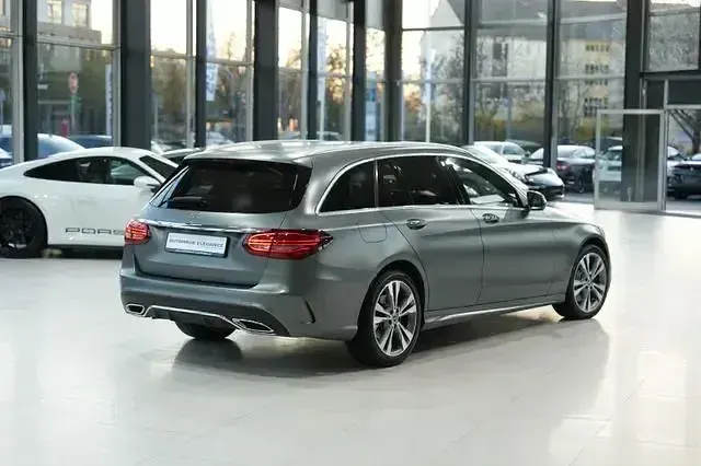 Gebraucht Mercedes C300 AMG line 245 PS (180 kW) 2019 Grau Kombi