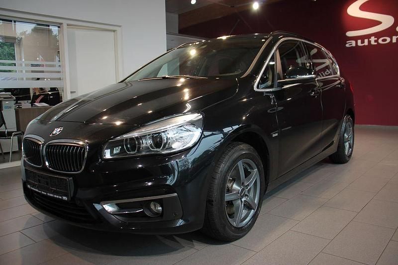 Gebraucht BMW 218 Active Tourer Luxury Line 136 PS (100 kW) 2017 Schwarz Van / Kleinbus