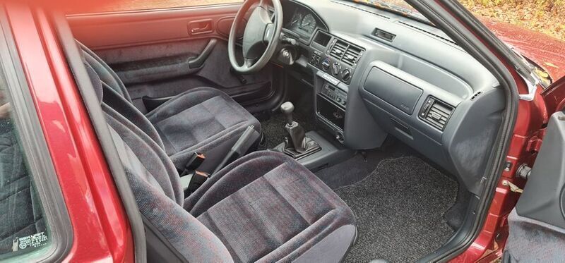 Gebraucht Ford Escort 60 PS (44 kW) 1994 Rot Limousine