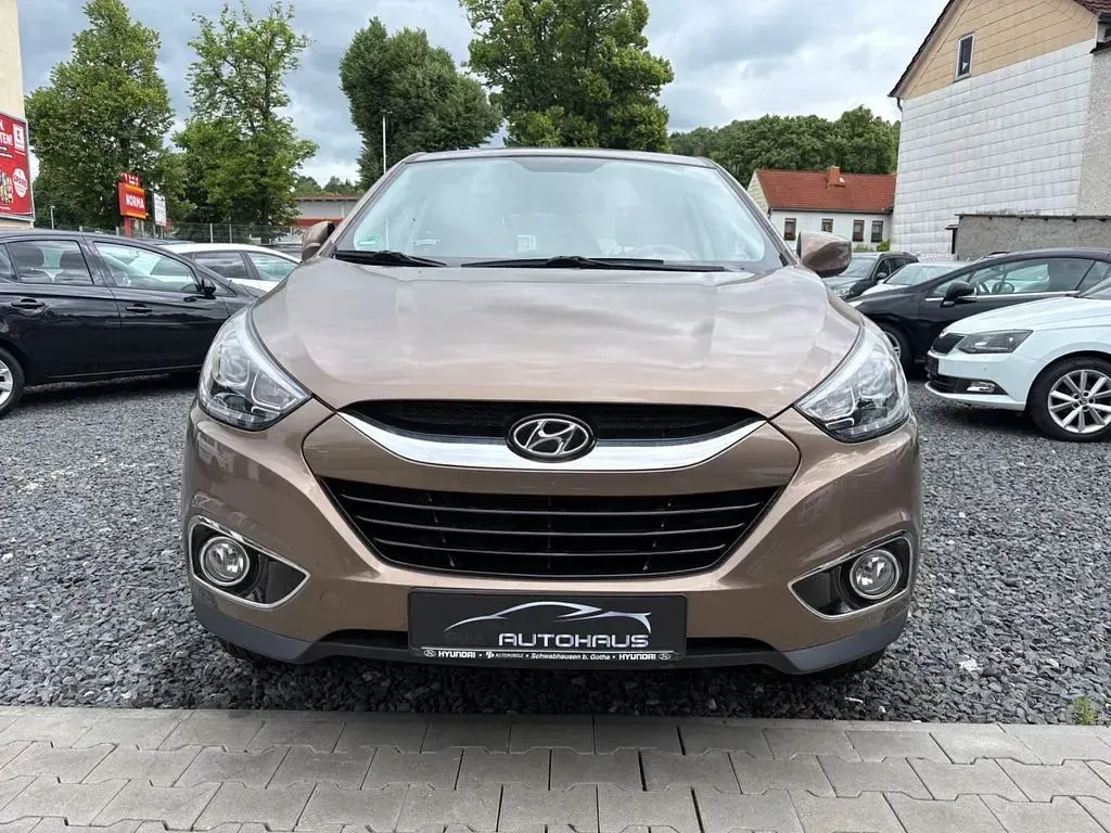 Gebraucht Hyundai ix35 Comfort 135 PS (99 kW) 2015 Braun SUV