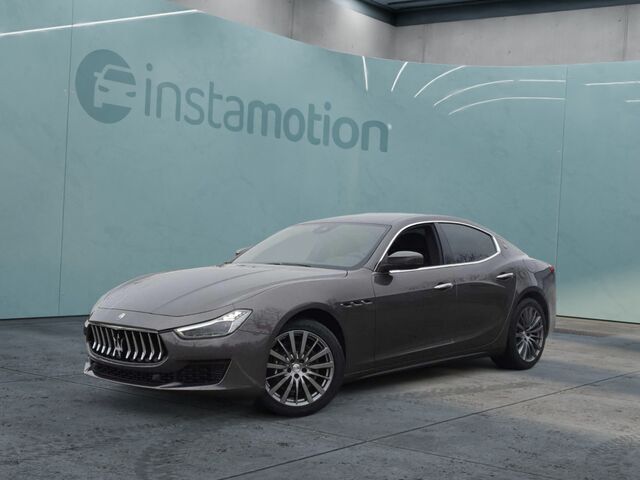 Grau Gebraucht 2021 Maserati Ghibli Coupé | 64.190 € (Teuer) - Bild 1/2