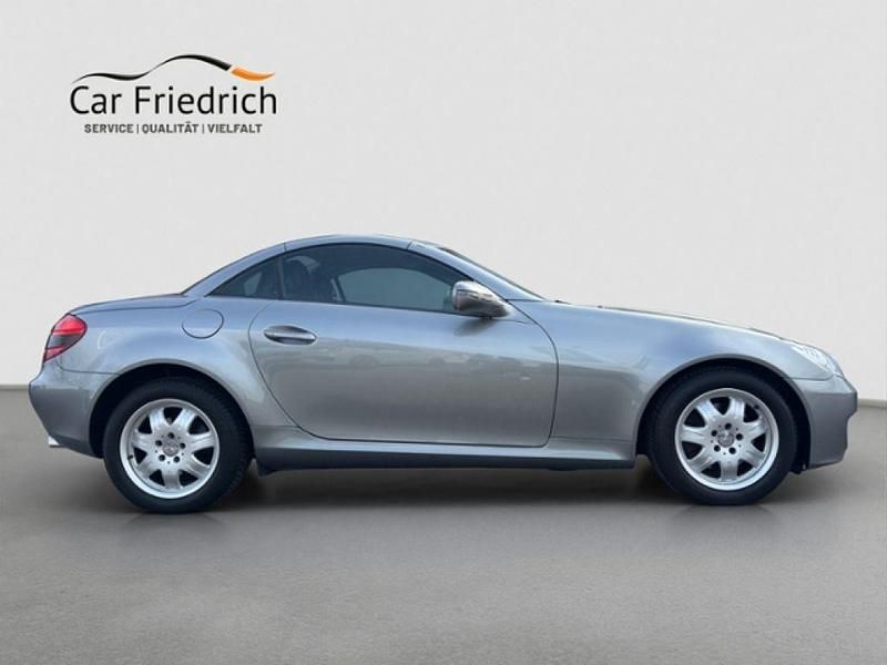 Gebraucht Mercedes SLK200 184 PS (135 kW) 2010 Silber Cabrio