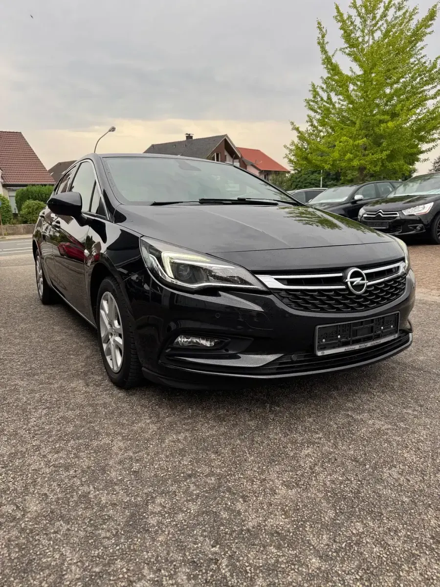 Gebraucht Opel Astra Dynamic 110 PS (80 kW) 2016 Schwarz Limousine