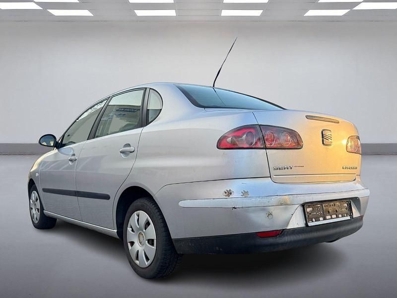 Gebraucht Seat Cordoba 101 PS (74 kW) 2003 Silber Limousine