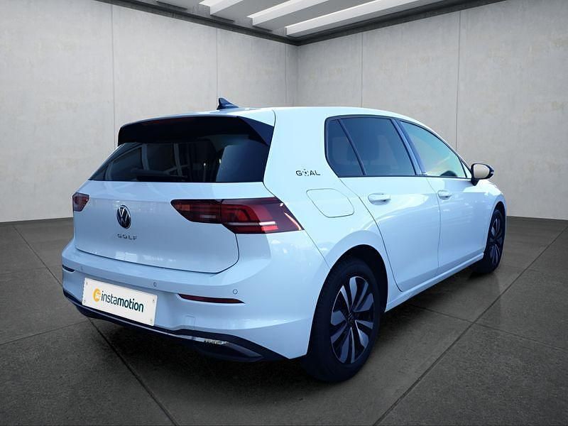 Gebraucht VW Golf VIII 150 PS (110 kW) 2025 Weiß Kleinwagen