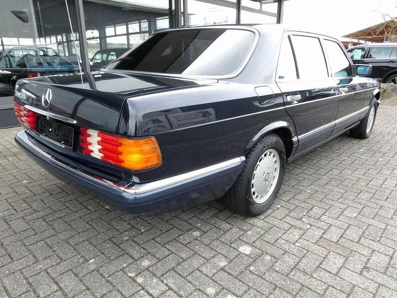 Gebraucht Mercedes 560 279 PS (205 kW) 1990 Blau Limousine