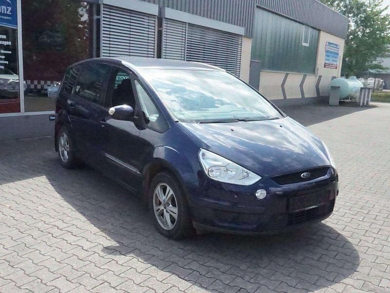 Gebraucht Ford S-MAX Titanium 145 PS (106 kW) 2006 Blau Van / Kleinbus
