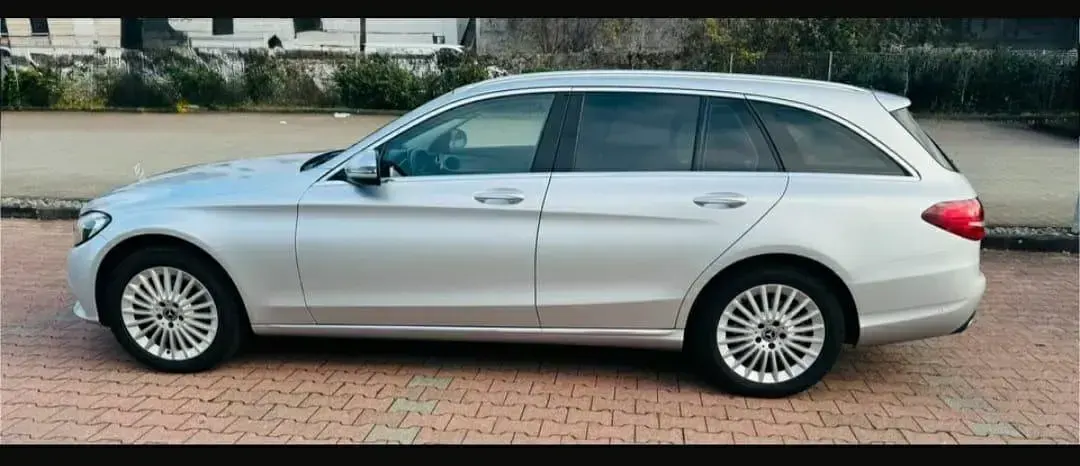 Gebraucht Mercedes C180 Exclusive 156 PS (114 kW) 2017 Silber Kombi