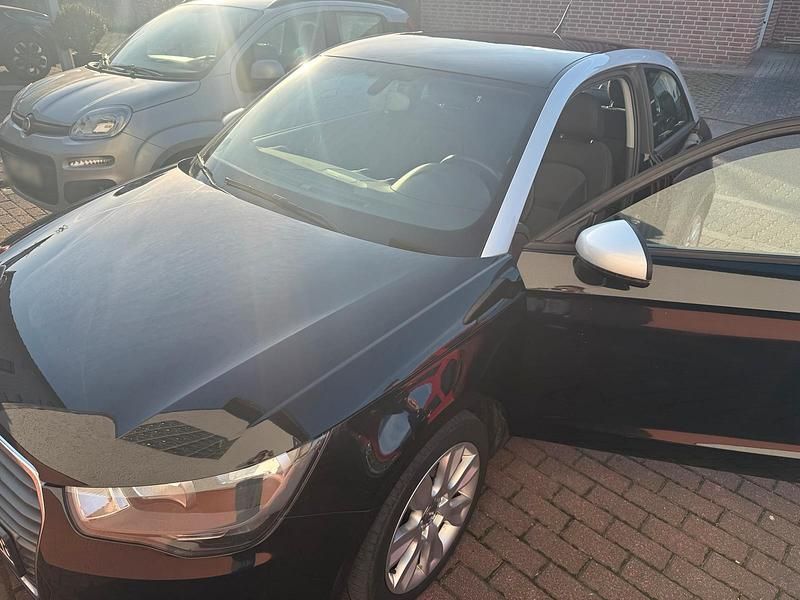 Usata Audi A1 86 CV (63 kW) 2011 Nero Utilitaria