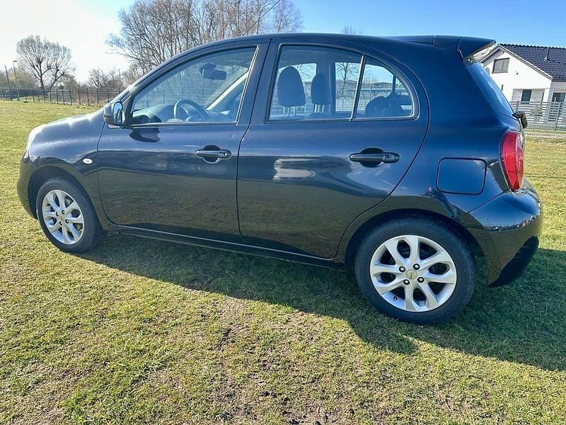 Gebraucht Nissan Micra Acenta 80 PS (58 kW) 2014 Schwarz Kleinwagen